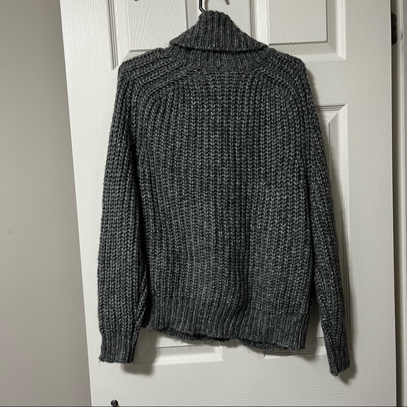 DYNAMITE CHUNKY KNIT TURTLENECK SWEATER - Picture 5 of 5